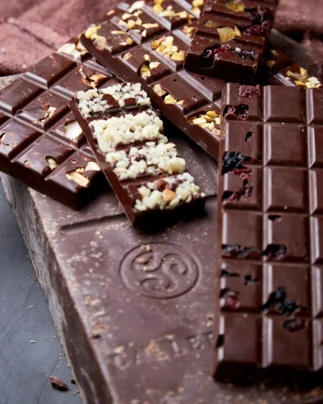 Barras de chocolate vegano DONUTRI com crocantes
